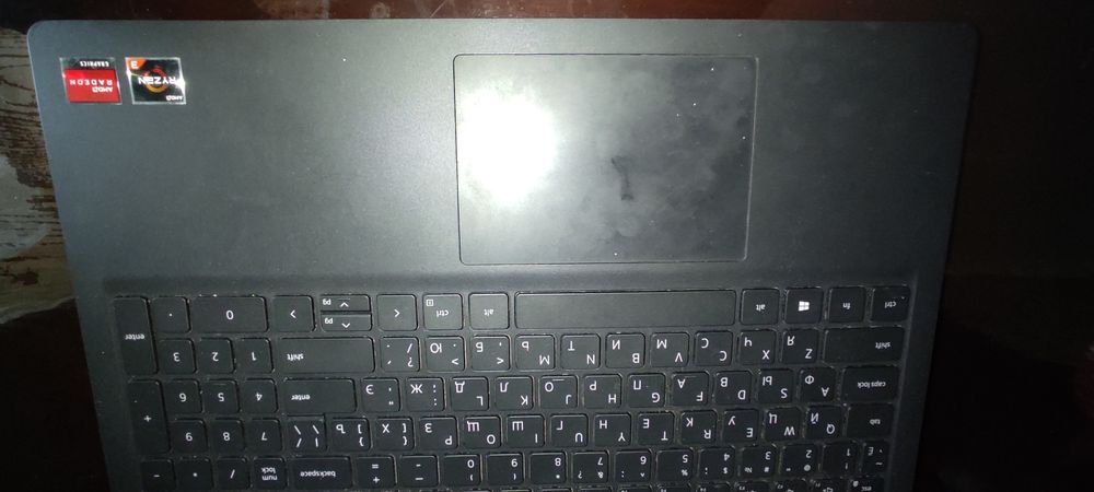 Продам Dell Vostro  15 3515