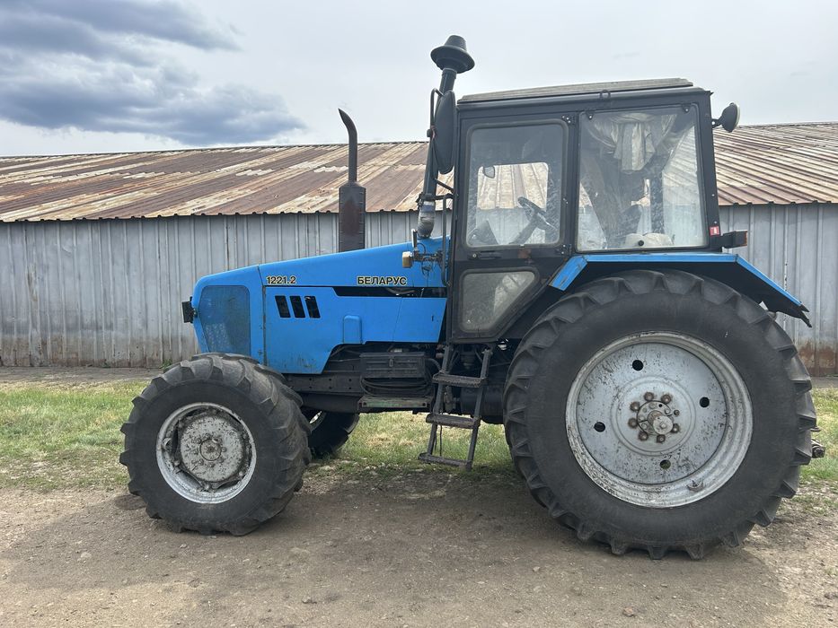 Продам трактор МТЗ 1221.2