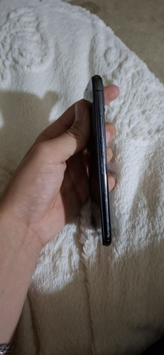 Iphone x на 64 gb.