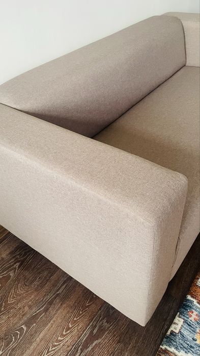 Продается диван новый