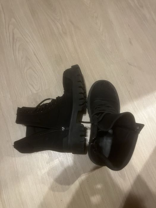 Balenciaga strike boots