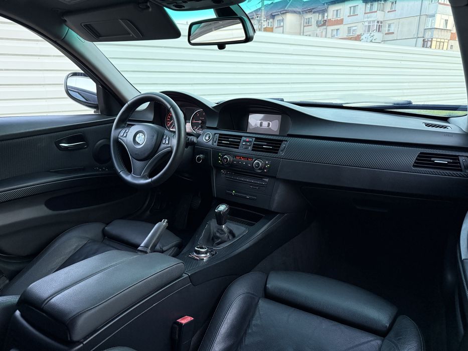 BMW 3 Series 2010 — imagine 5