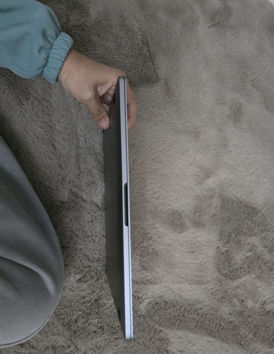 MacBook Pro 13 2019