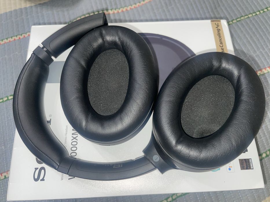 Sony WH-1000 XM4