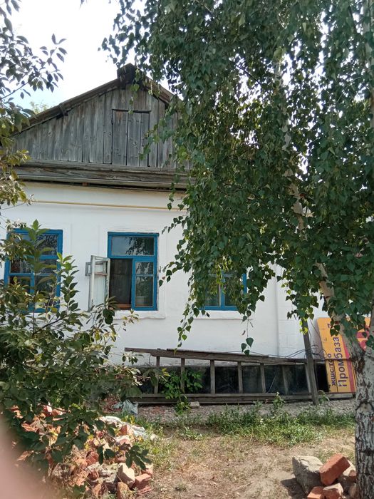 продам дом г. Тобыл  на территории участка 10 соток