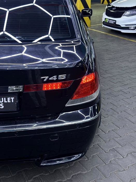 Машина в рассрочку BMW 7 E65