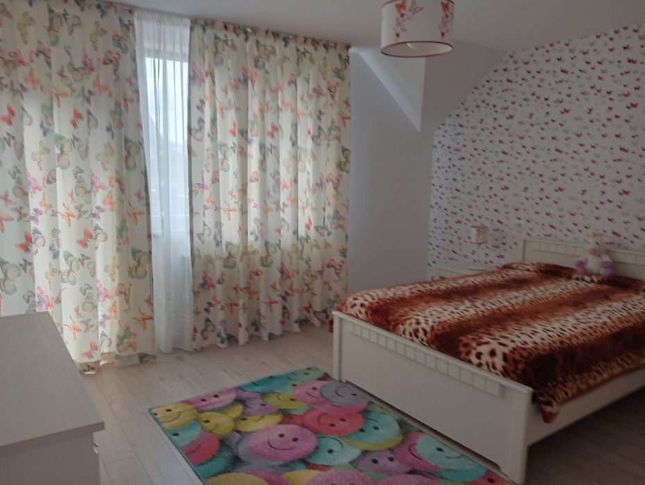 Închiriez casa Fermelor