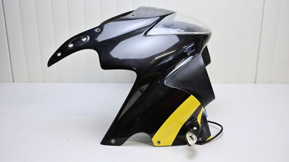 Far Cu Carena Fata Grile Si Semnalizari Honda CBR600F F4 PC35 1999 -