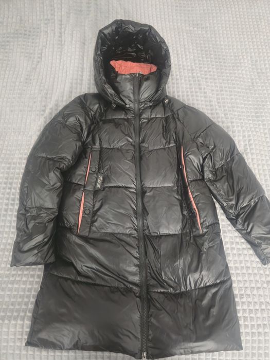 Продам куртку женскую зима