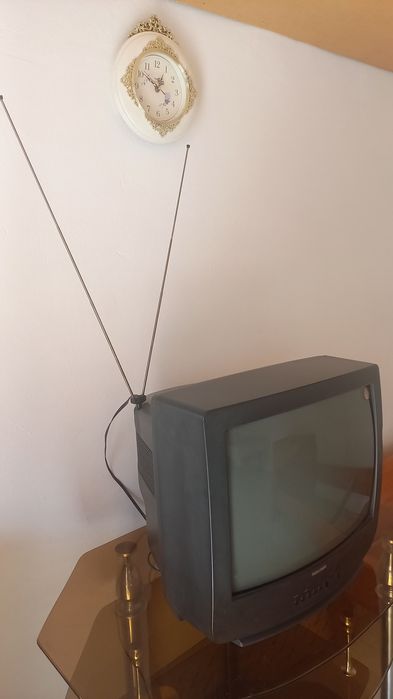 Продам телевизор Самсунг с тумбой