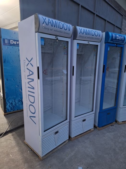 Продаётся новые фирменные витринные холодильники DEVI.