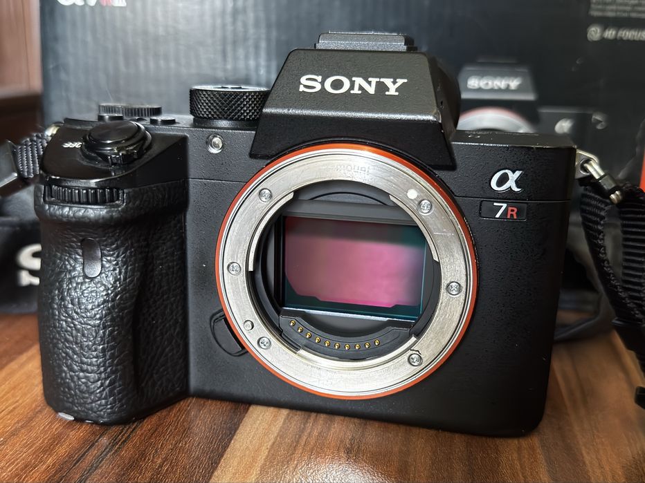 Sony A7R III (ILCE-7RM3) + Cage SmallRig