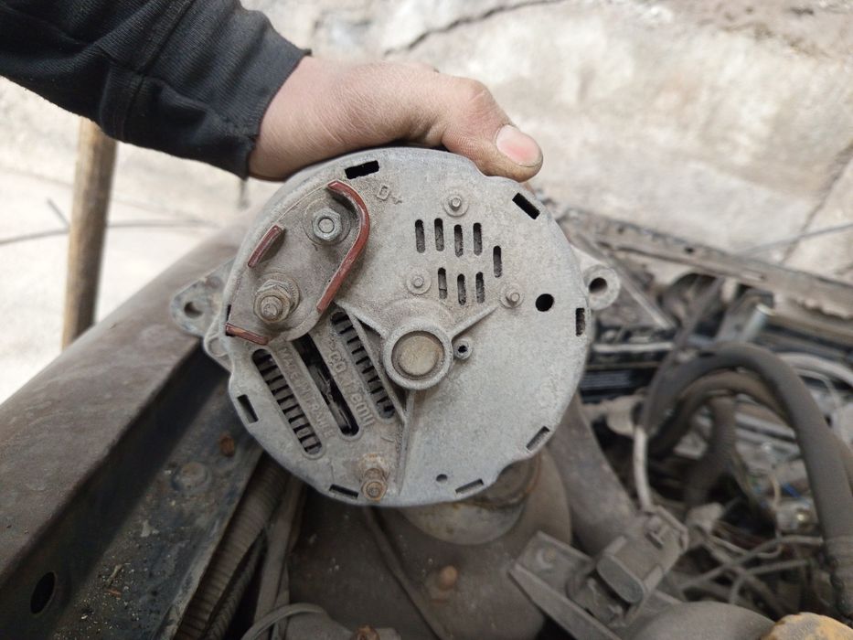 Генератор на опель