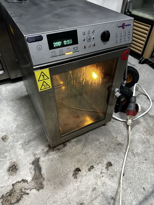 Конвектомат 10 тави 1/1gn