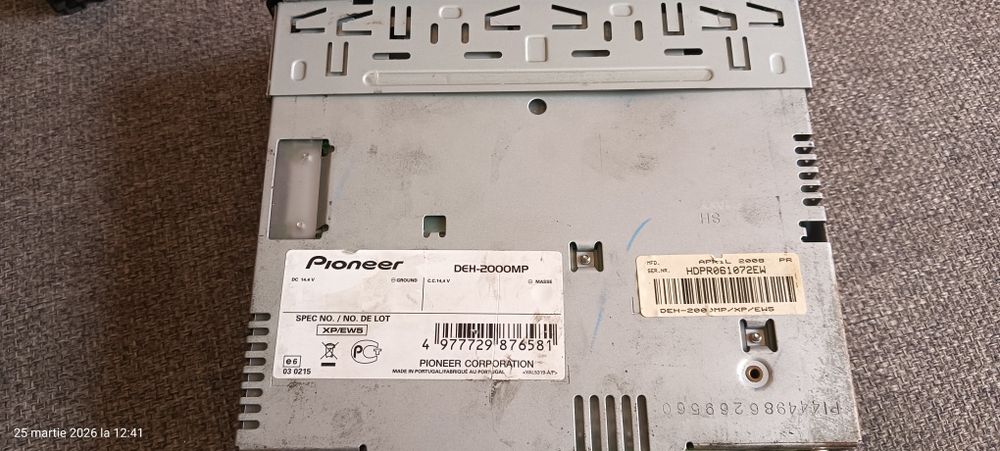 Casetofon auto cu cd Pioneer DEH-2000MP