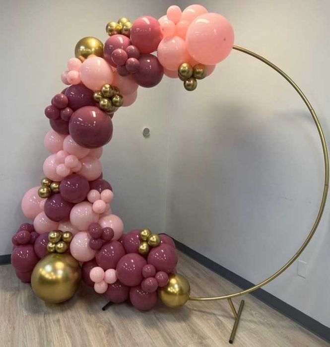 Арка, ел. помпа, кутии и още материали за украса под наем