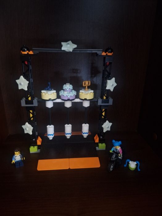 LEGO CITY: The Knockdown Stunt Challenge (60341)