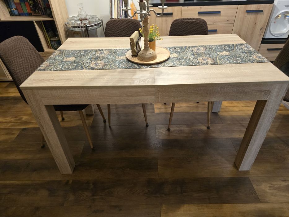 Masa dining extensibila