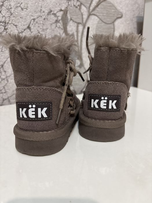 Продам детские сапожки