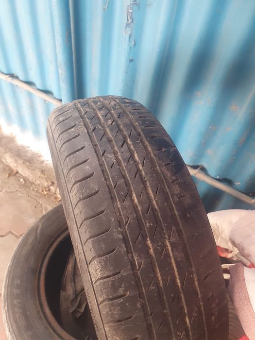 Продам 3 шт резины