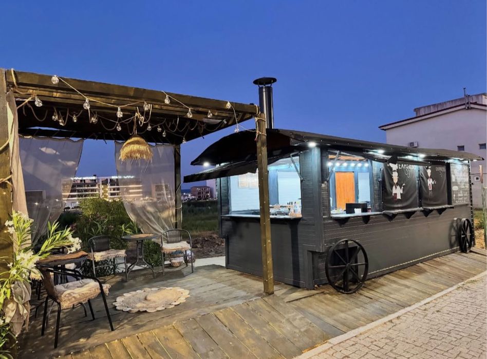 Container Food Truck 7m amenajat HoReCa – instalație apă/curent – 12.500 euro