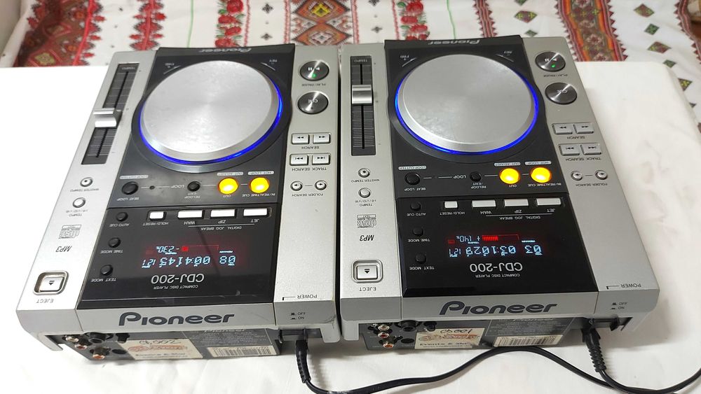Pioneer 2 x CDJ 200 cd playere profesionale