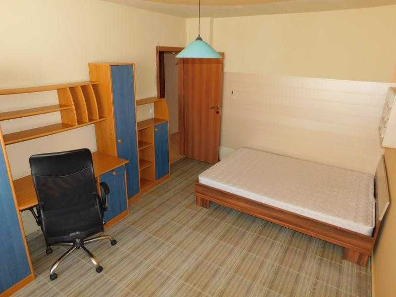 Дава се под наем Тристаен апартамент в Бургас, Лазур - 100 кв.м за 612 € - Снимка #8