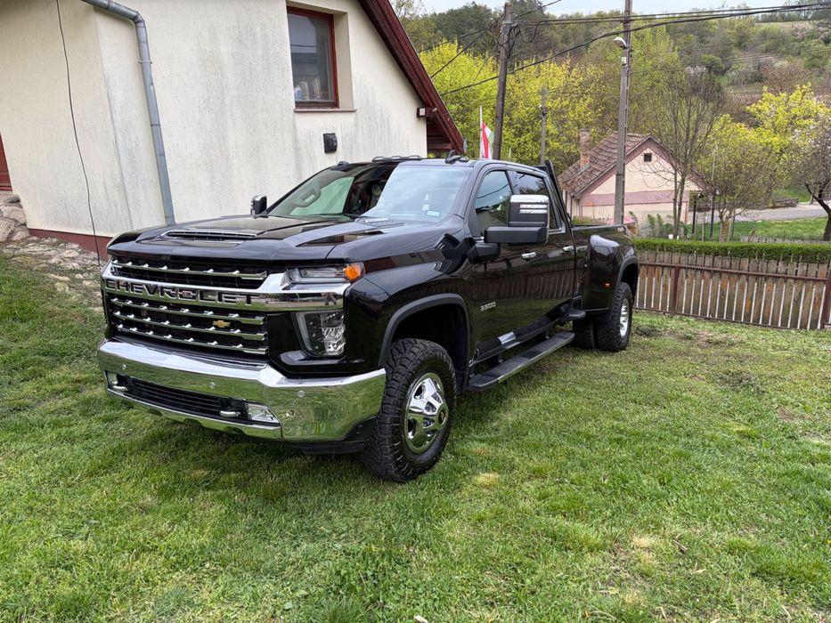 2023 Chevrolet Silverado 3500 dually