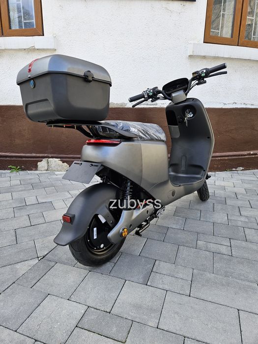 Scuter electric autonomie mare baterie 30Ah  bluetooth 50km/h 900w