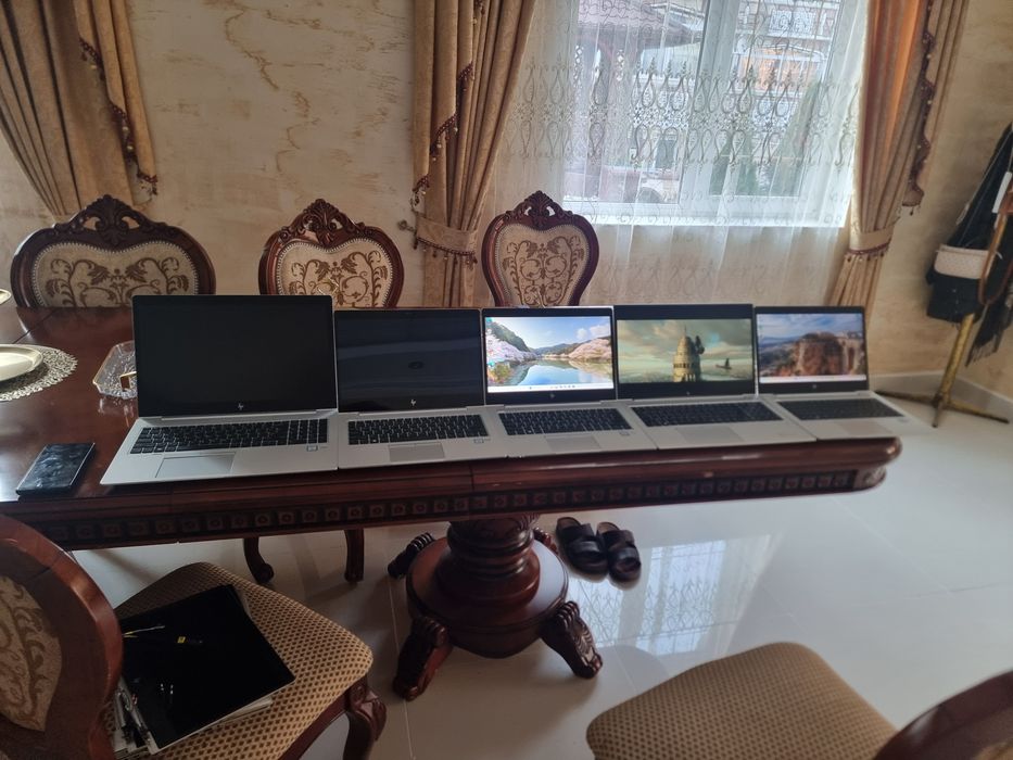 Set lot laptop bussines hp elite book 830 g6 850 g6 855 g8 
​Este un laptop pentru clasa bussines

Preturile incep de la 1000 ron