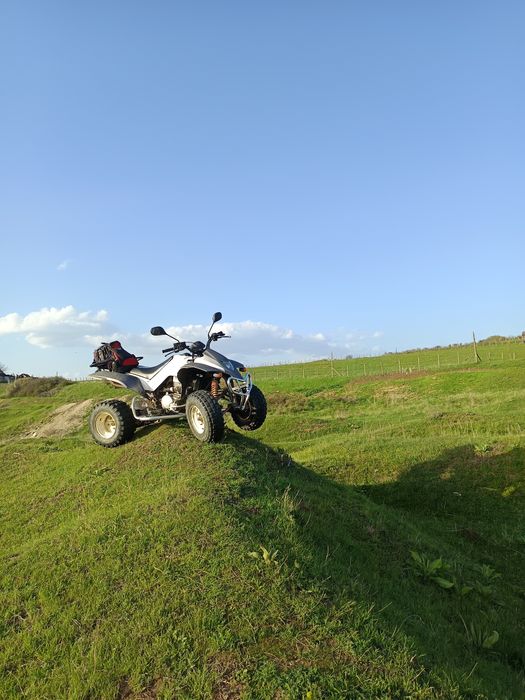Quad 300 cc in doi cilindrii
