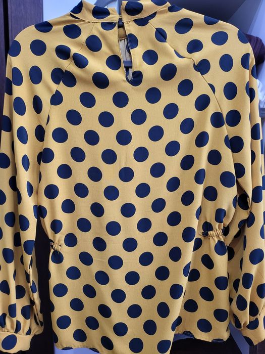 Bluza Zara în stare bună