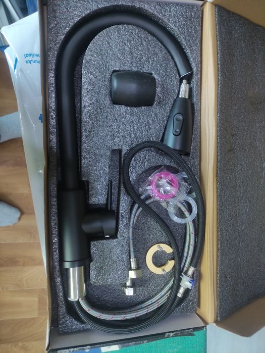 Смеситель для кухни.