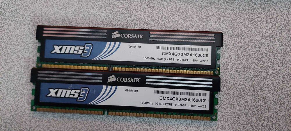 RAM памет Corsair