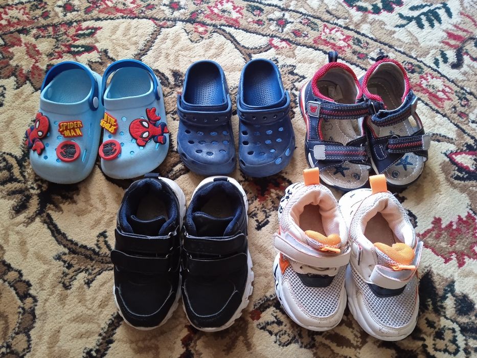 Детская обувь 3000 за 3 пар