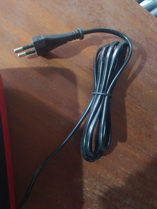 Зарядно Milwaukee за 12v батерий