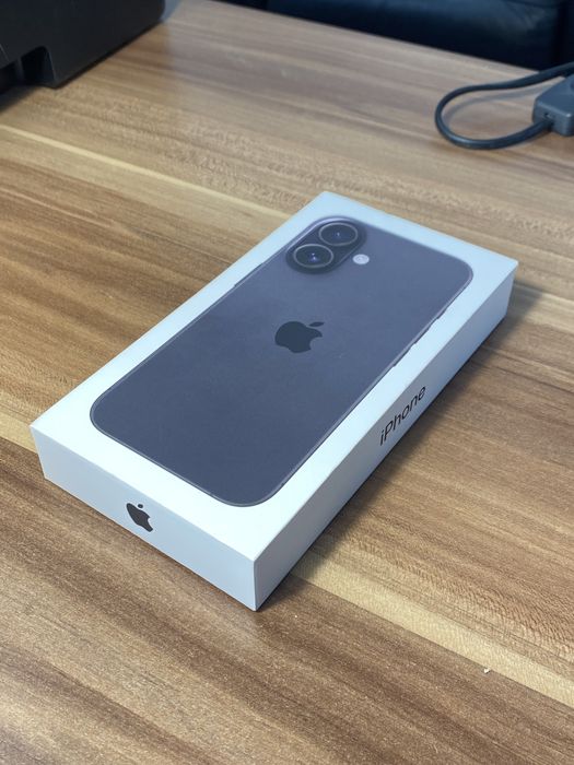 iPhone 16• 128 GB • Black