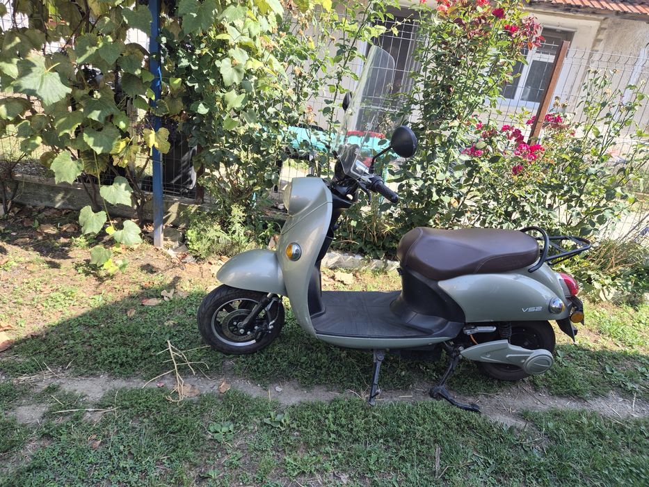 Vand scuter electric Vs2/fără permis