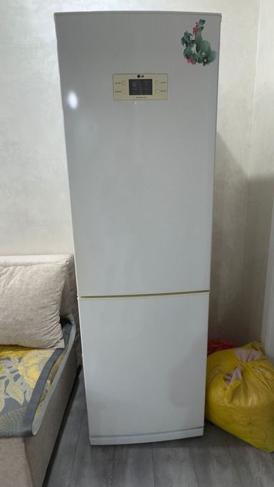 Холодильник в хорошем состоянии