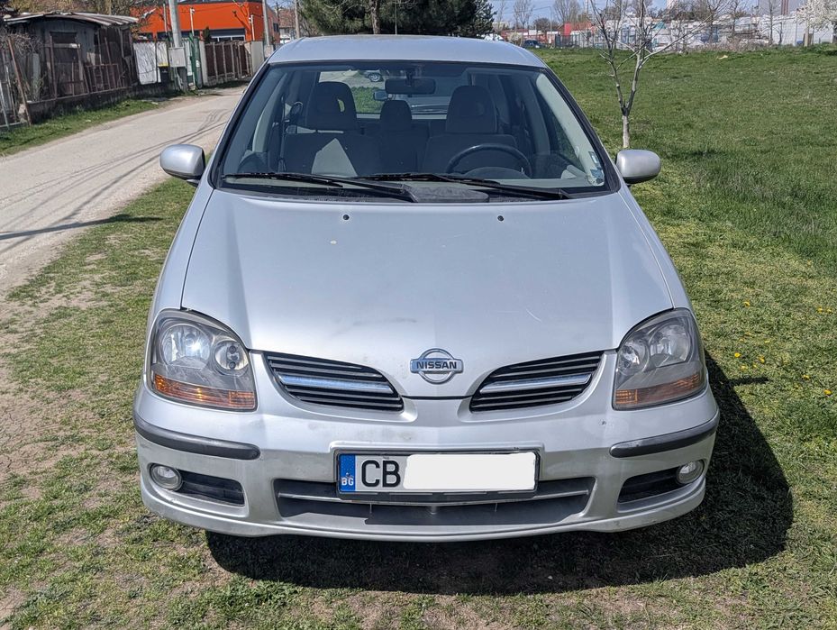 Nissan Almera Tino