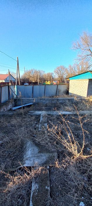 Продам участок с времянкой