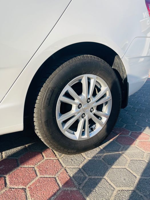 Chevrolet Cobalt 2025 — 3