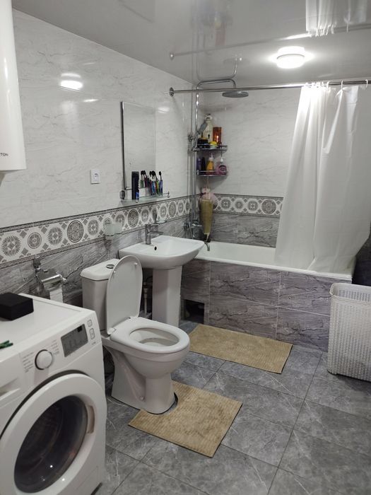 Продаётся дом на земле.