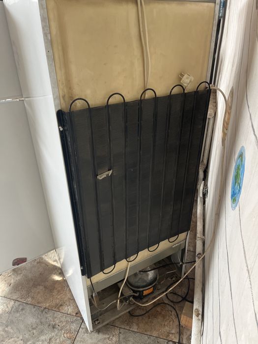 Продам холодильник