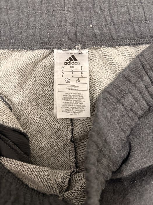 Adidas спортна долница