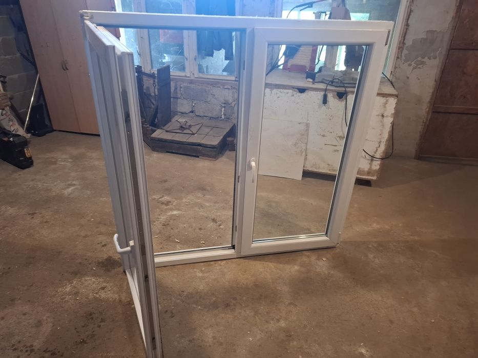 Geam termopan plastic