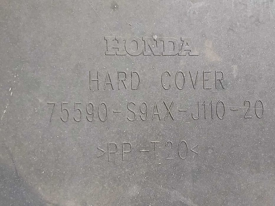 Пласмасов капак за резервна гума на " Honda"