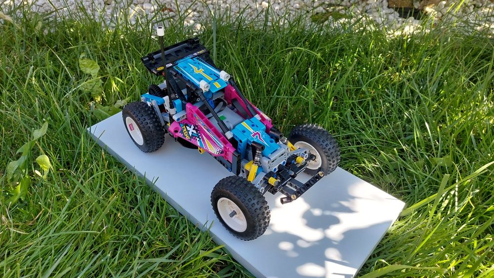 LEGO Technic 42124 - Vehicul de teren / Off-Road Buggy - complet