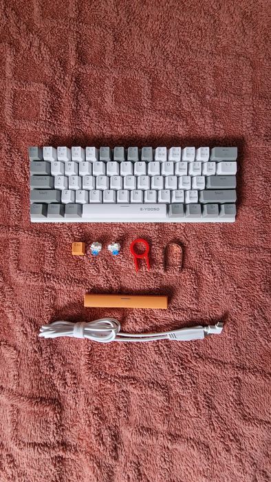 Vand Tastatura Gaming Mecanica Noua