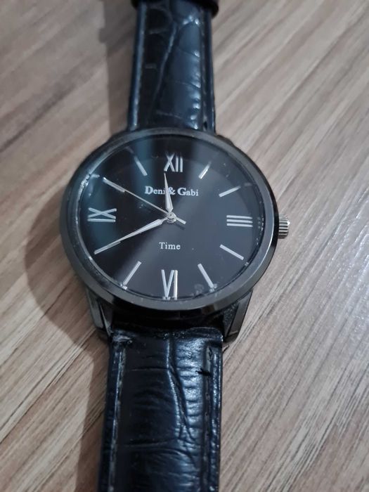 Часовник QUARTZ, черен, елегантен